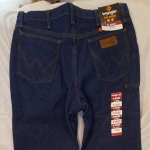 Wrangler Flame Resistant Denim Jeans Size 31 X 32 Relaxed Fit Straight Leg